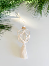 Load image into Gallery viewer, Macramé Bulb Ornament Set